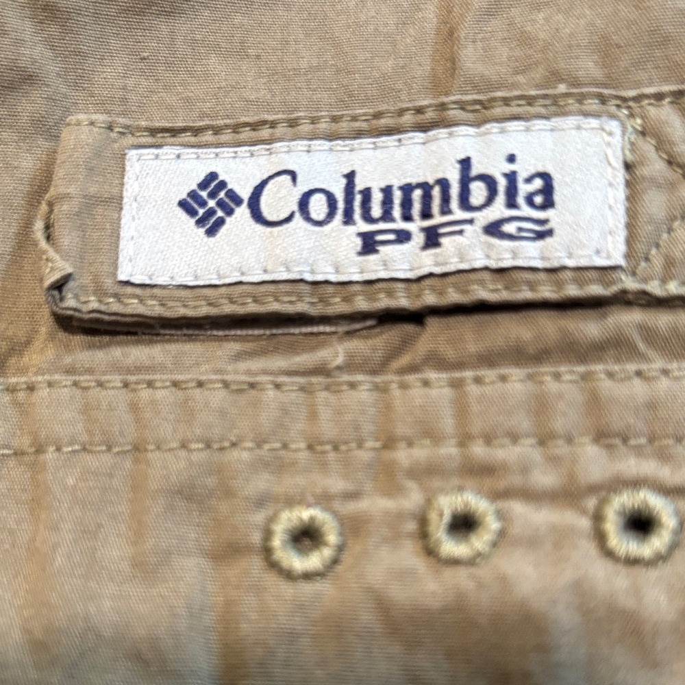 Columbia PFG Fishing Men's Short Sleeve Button Down Shirt - Picture 7 of 10
